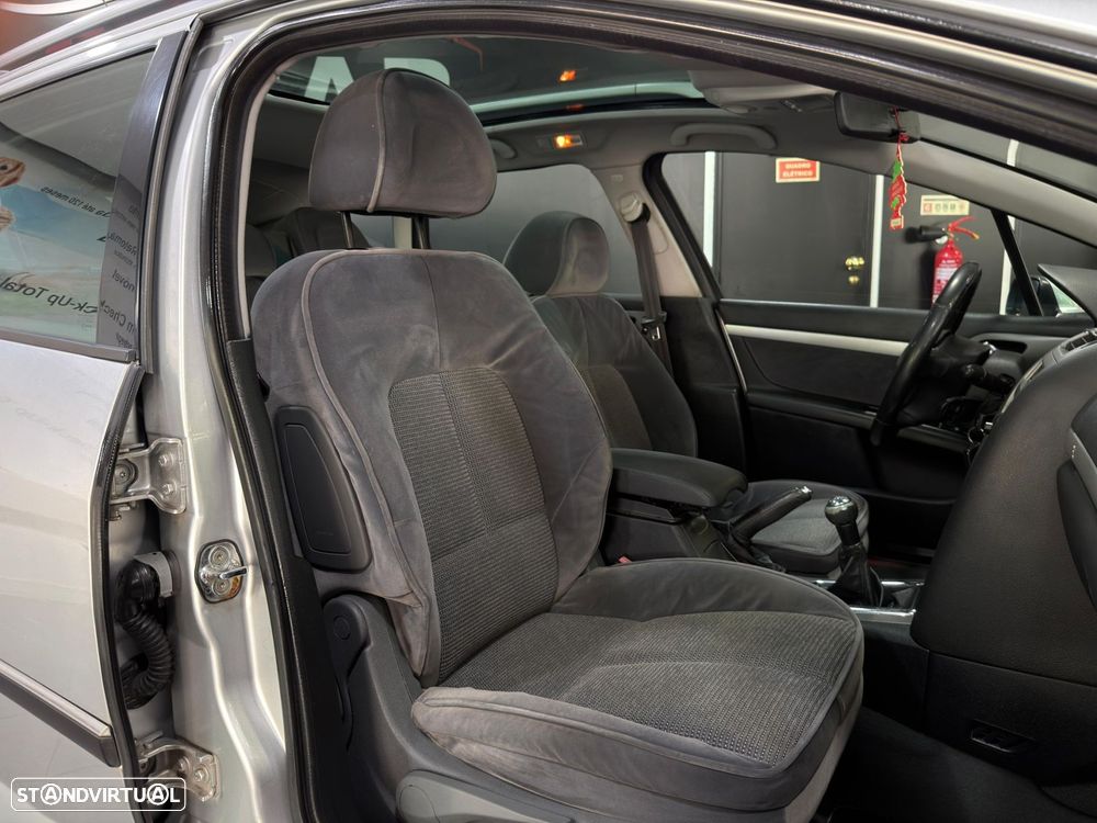 Peugeot 407 SW 1.6 HDi Premium - 19
