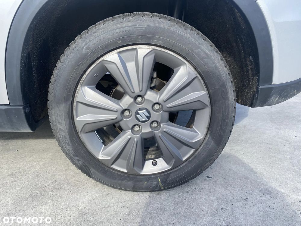 Suzuki Vitara 1.4 Boosterjet Premium 4WD - 18