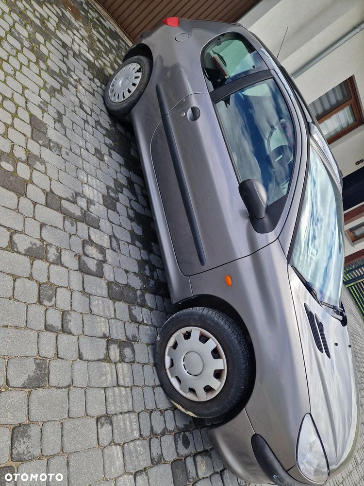 Peugeot 206 - 4