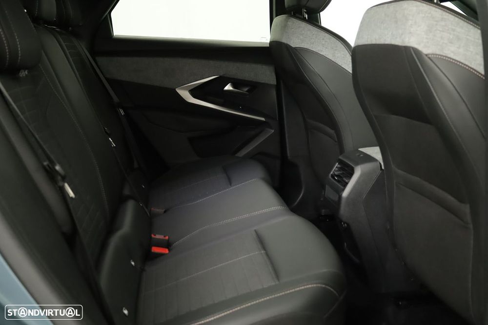 Peugeot 3008 1.2 Hybrid Allure e-DCS6 - 24