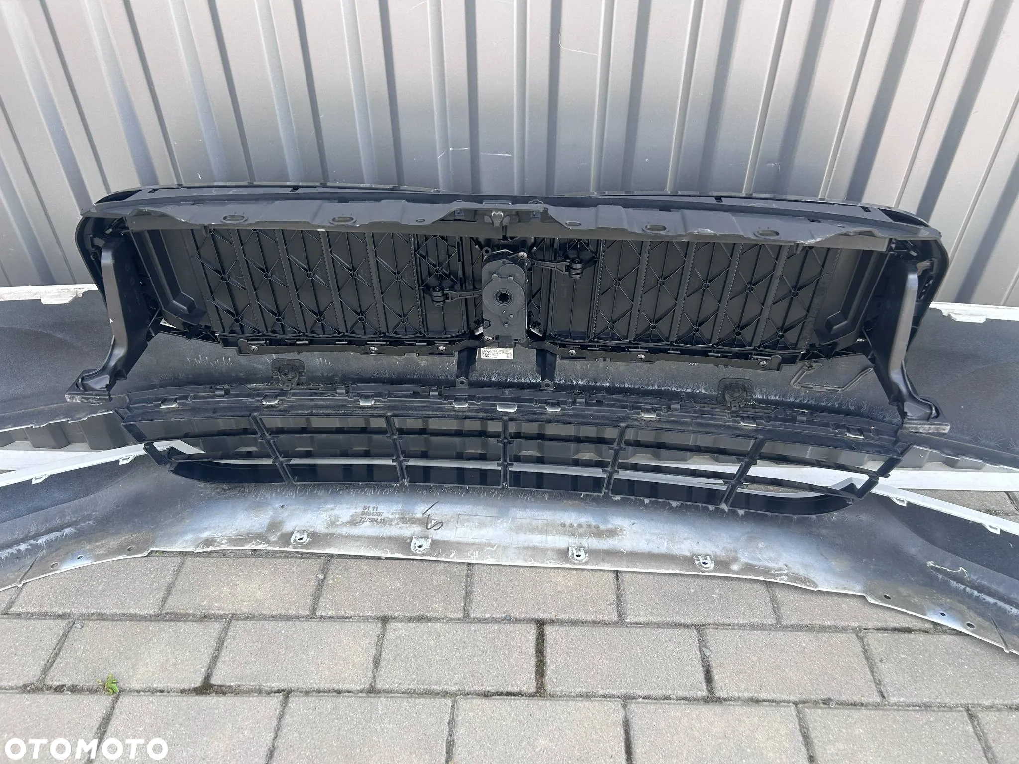 BMW 5 LCI G30 G31 Zderzak Przód Przedni 4xPDC Alpinweiss 300 - 6