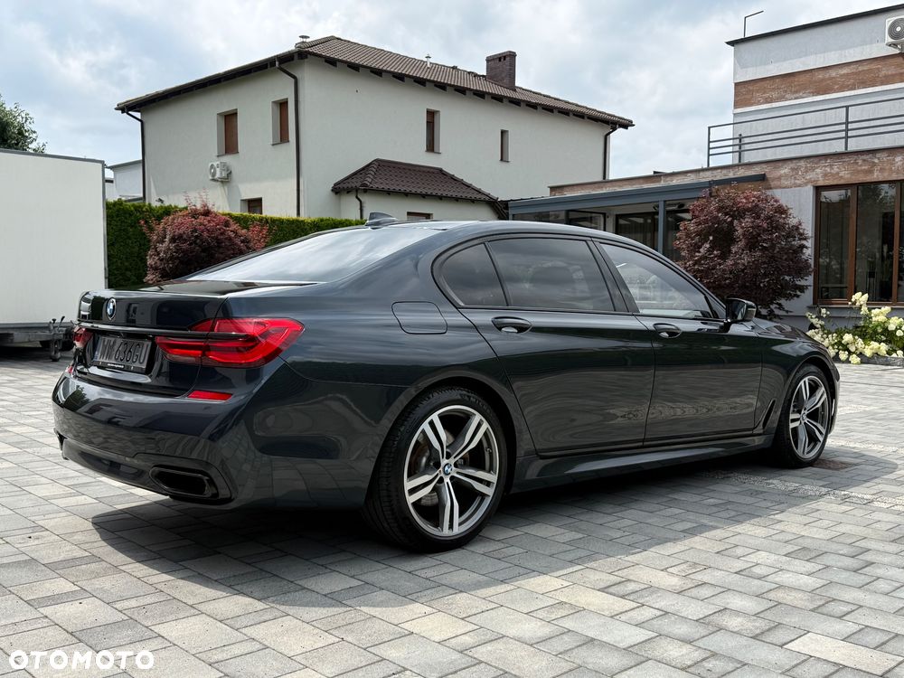 BMW Seria 7 750Ld xDrive - 17