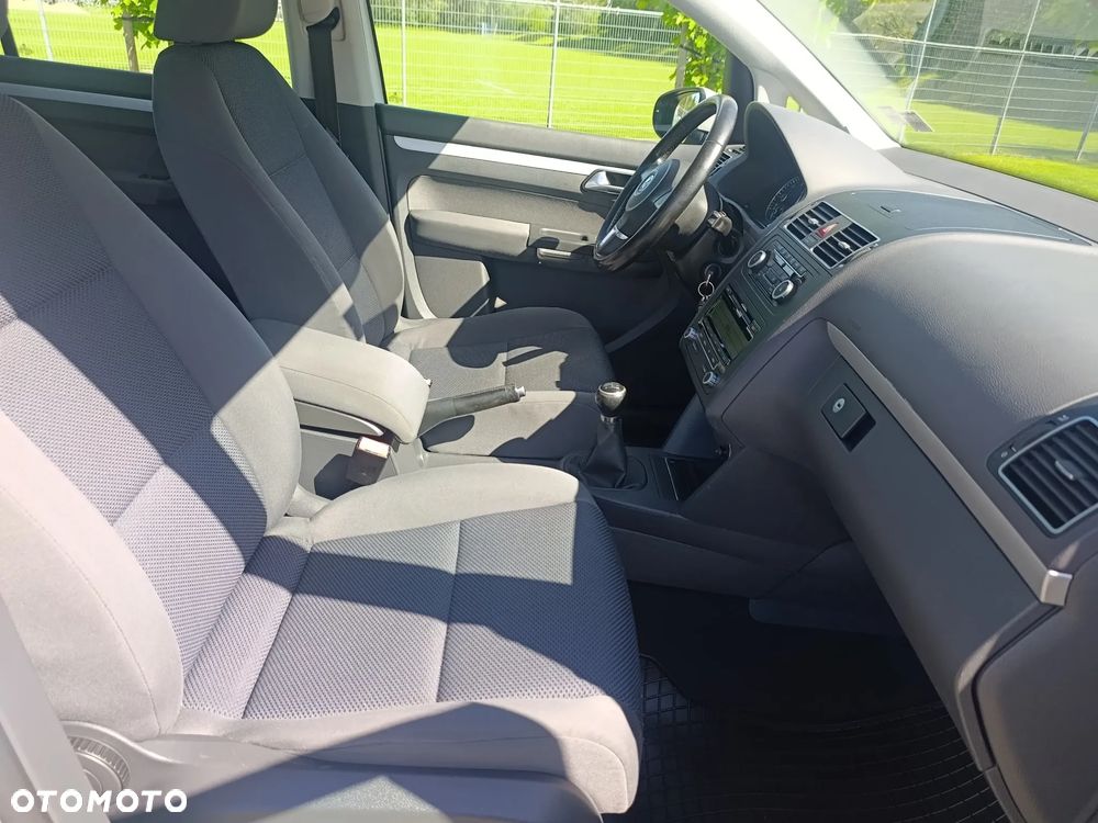 Volkswagen Touran 1.6 TDI DPF BlueMotion Technology Life - 19