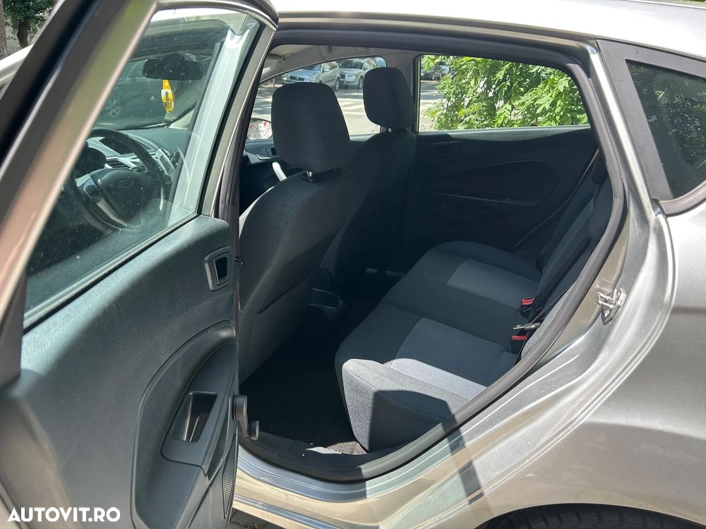 Ford Fiesta 1.4i Titanium - 4