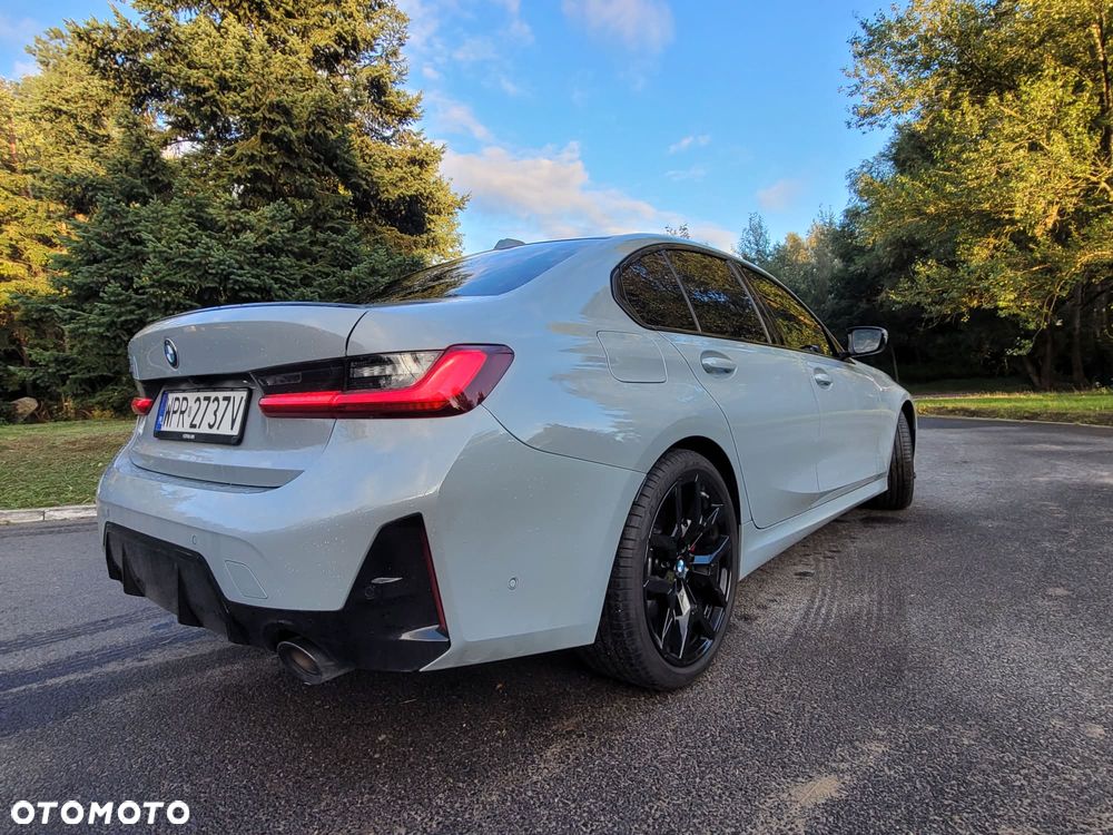 BMW Seria 3 330i xDrive M Sport - 12