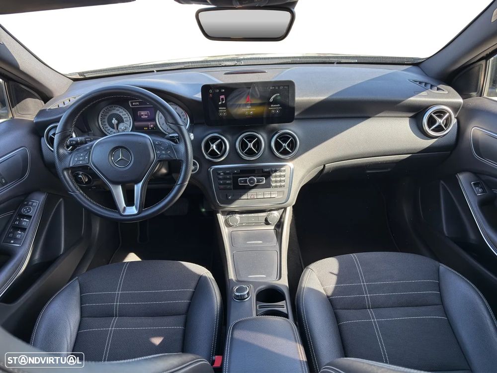 Mercedes-Benz A 180 7G-DCT Urban - 8