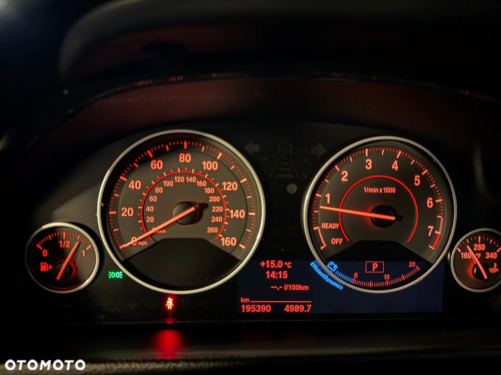 BMW Seria 3 328i xDrive Sport Line - 17