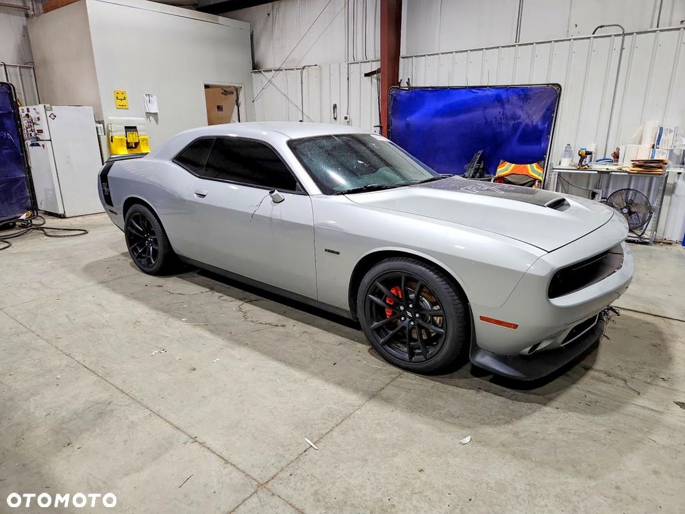 Dodge Challenger 5.7 R/T - 3