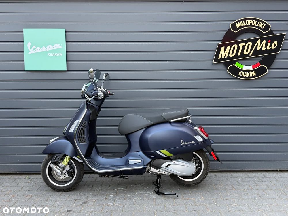 Vespa GTS - 2