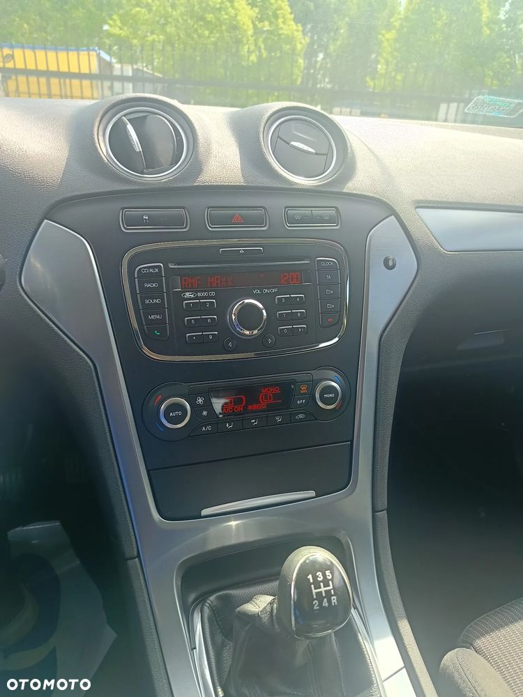 Ford Mondeo 2.0 FF Gold X - 12
