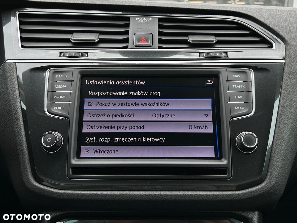 Volkswagen Tiguan 1.4 TSI BMT ACT Comfortline - 29