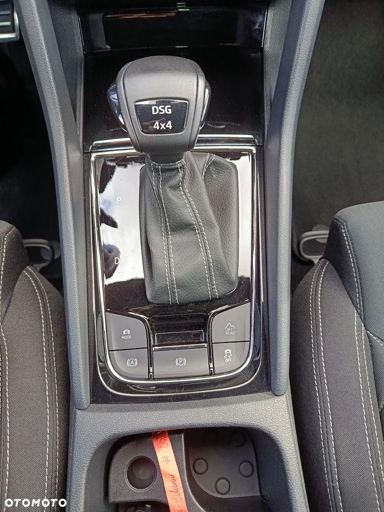 Skoda Karoq 1.5 TSI ACT 4x4 DSG Sportline - 25