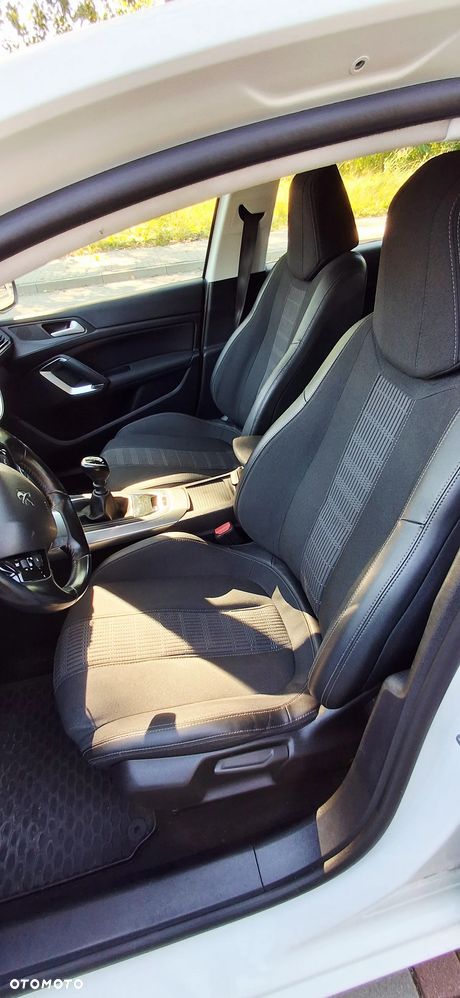Peugeot 308 1.5 BlueHDi Allure S&S - 12