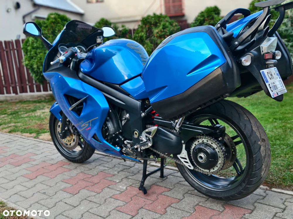 Triumph Sprint - 18