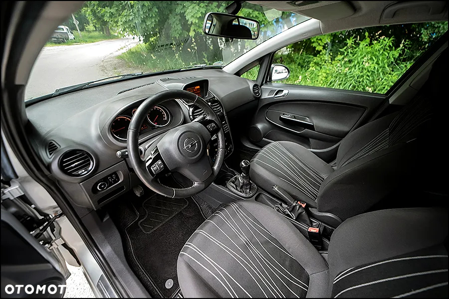 Opel Corsa - 6