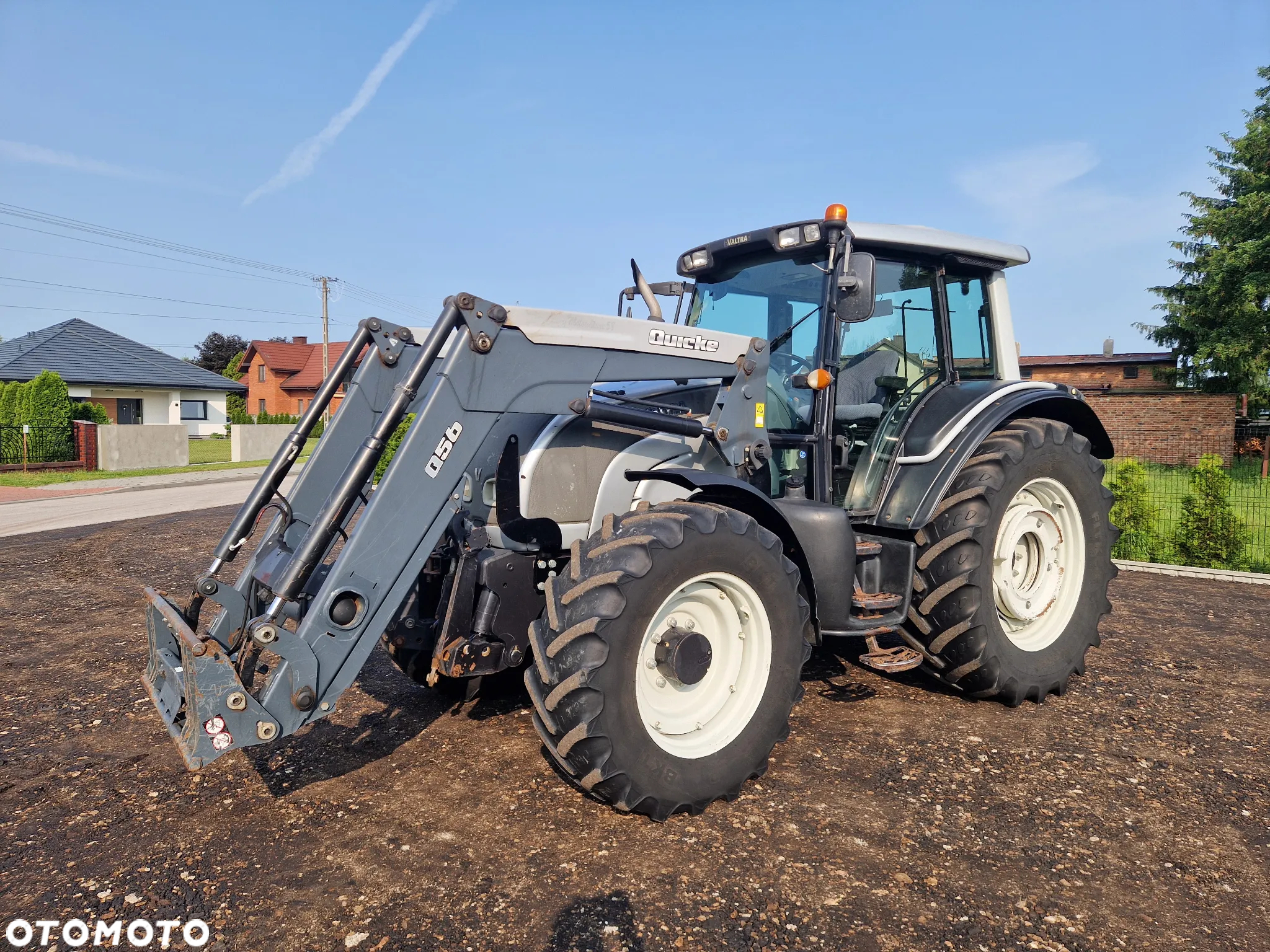Valtra N121 HiTech - 22