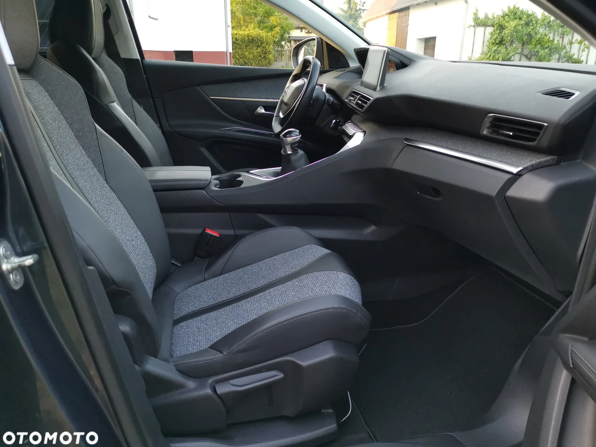 Peugeot 5008 2.0 BlueHDi Allure 7os - 24