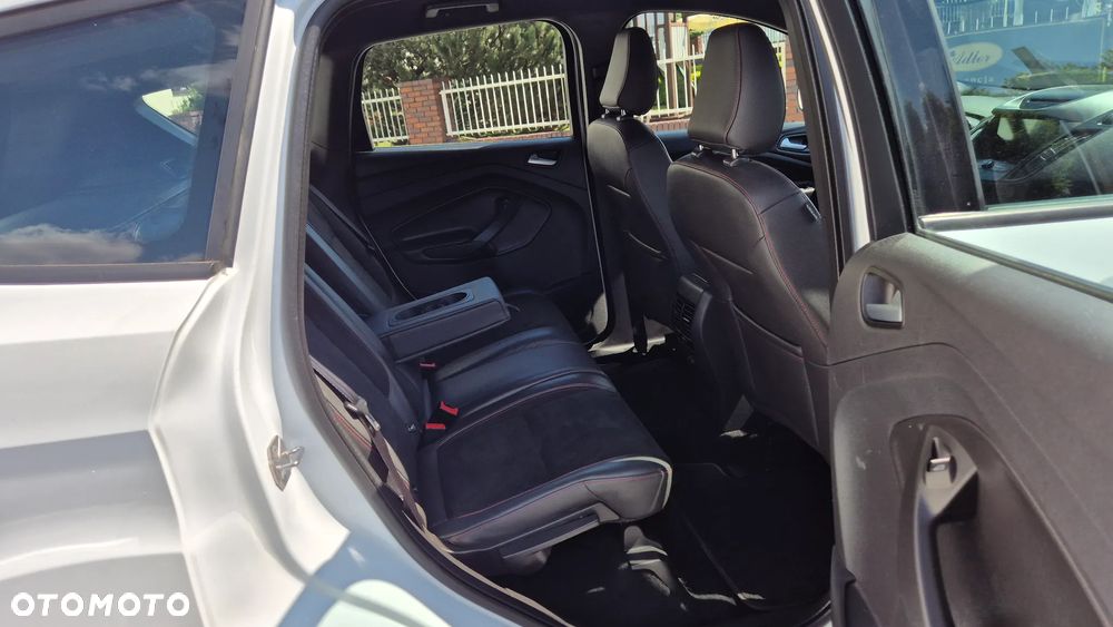 Ford Kuga 2.0 TDCi 4x4 ST-Line - 16