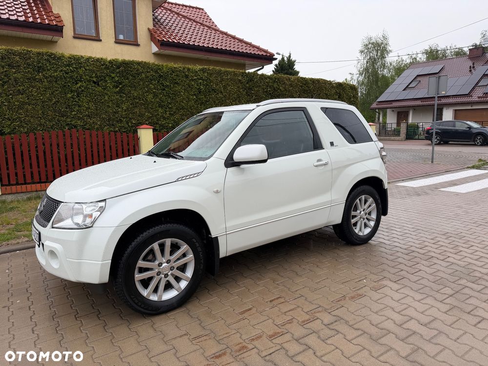 Suzuki Grand Vitara 1.6 Black&White - 10