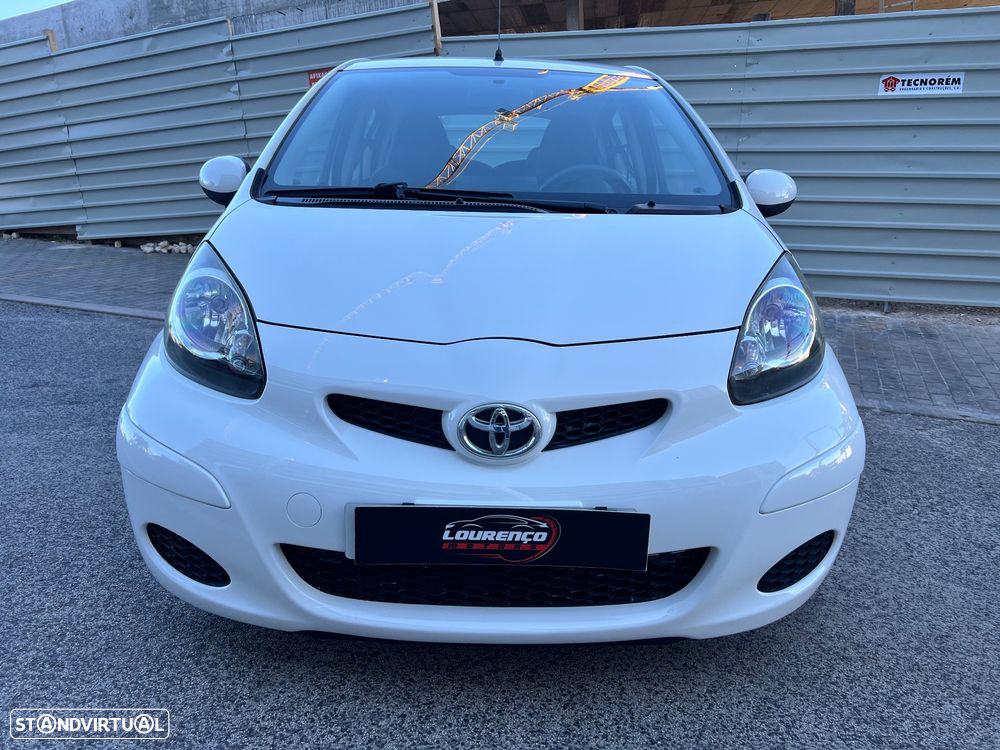 Toyota Aygo 1.0 + AC+VSC - 3