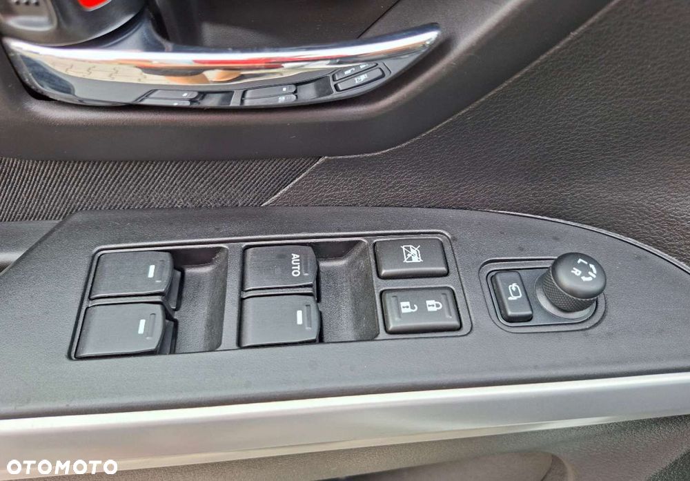 Suzuki S-Cross - 23
