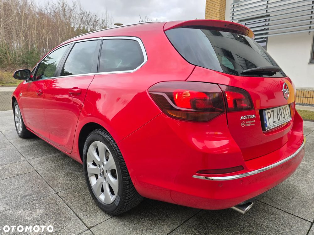 Opel Astra 2.0 CDTI Cosmo - 4