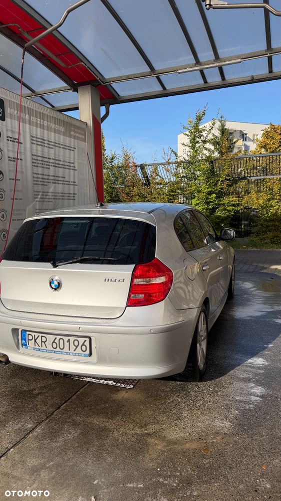 BMW Seria 1 118d - 8