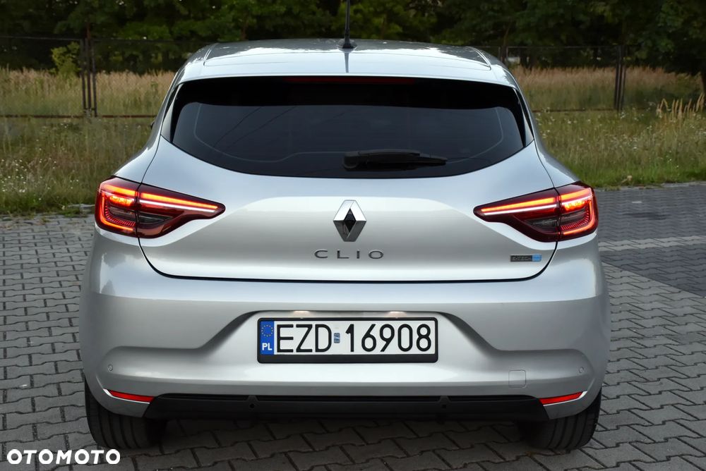 Renault Clio - 17