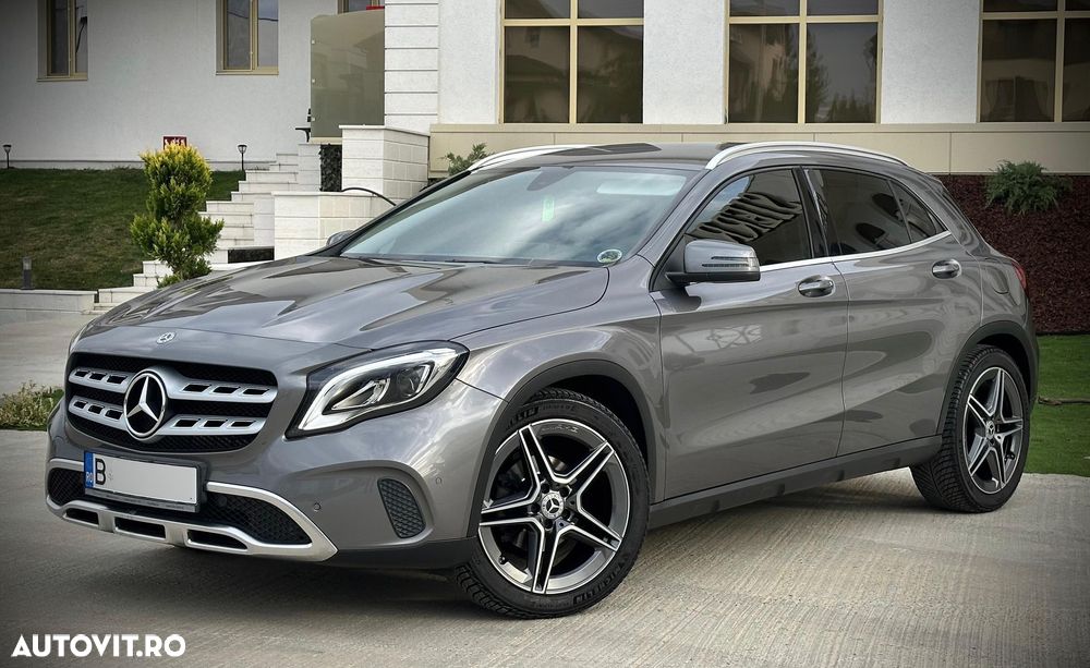 Mercedes-Benz GLA 200 d 4MATIC Aut. - 2