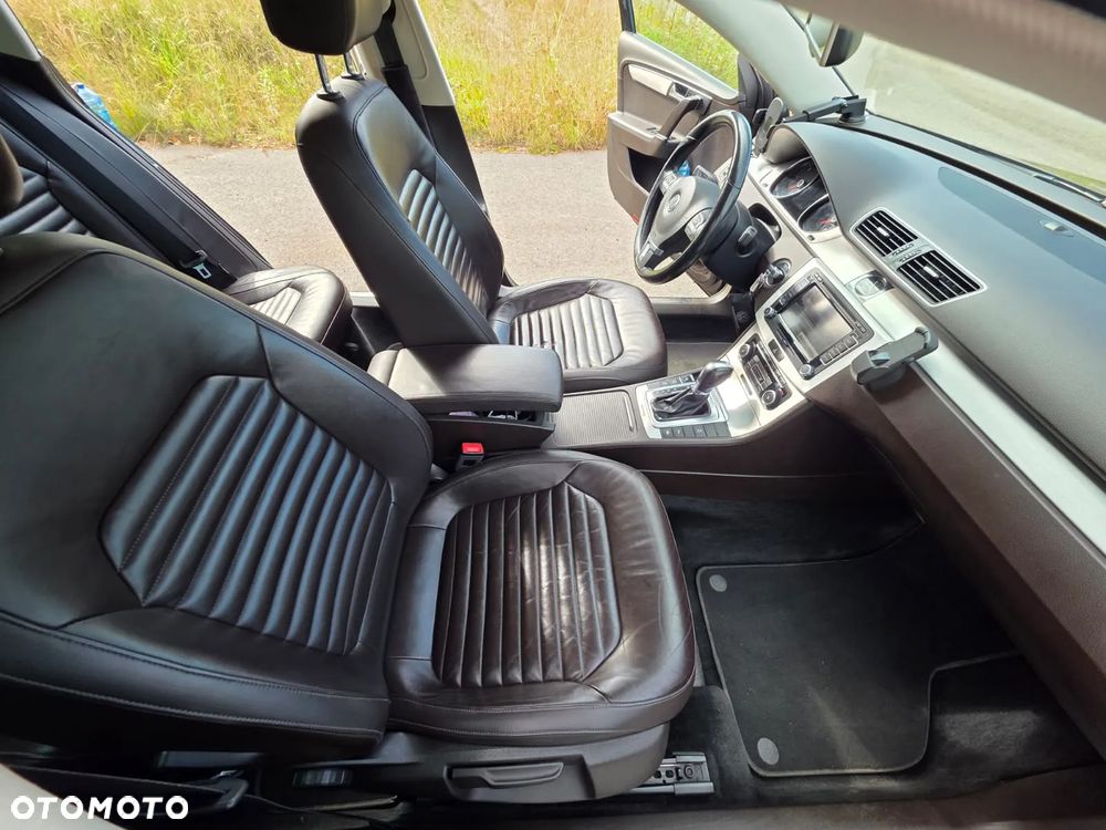 Volkswagen Passat Variant 2.0 TDI 4Motion DPF DSG Highline - 6
