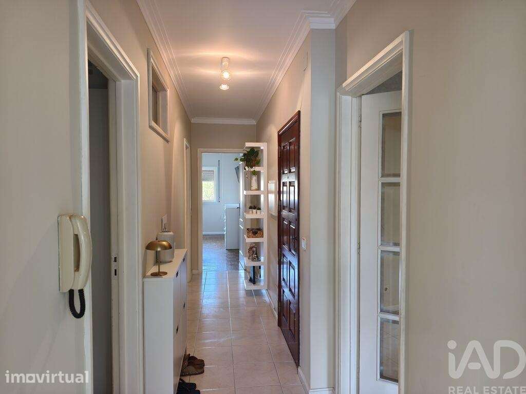 Apartamento T1 em Sandim, Olival, Lever e Crestuma de 75 m2 - Grande imagem: 4/28