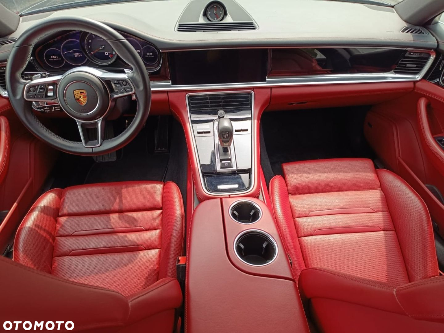 Porsche Panamera 4S - 30