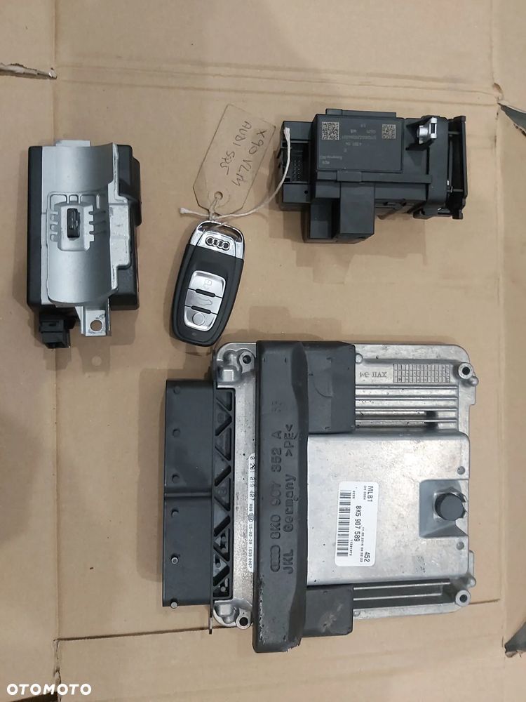 AUDI Q5 SQ5 STACYJA KLUCZYK 8K0909131 - 1