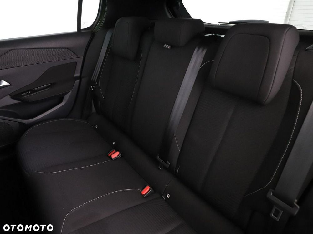 Peugeot 308 1.2 PureTech Active Pack S&S EAT8 - 18