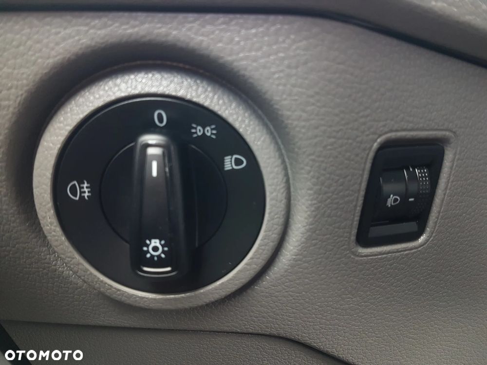 Volkswagen CRAFTER CHŁODNIA MROŹNIA AGREGAT IZOTERMA GRZANIE DŁUGI WYSOKI KLIMA TEMPOMAT - 33