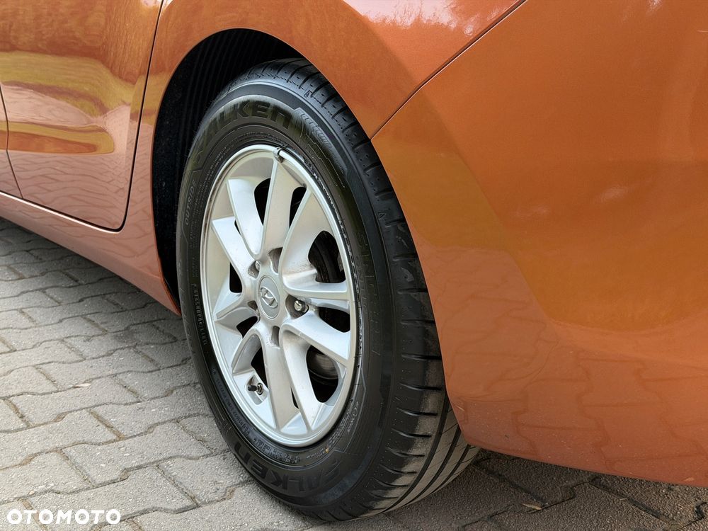 Hyundai i30 1.6 Comfort - 17