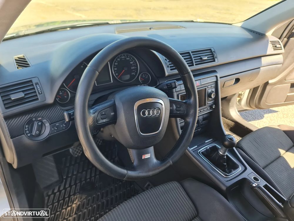 Audi A4 Avant 2.0 TDI Sport - 16