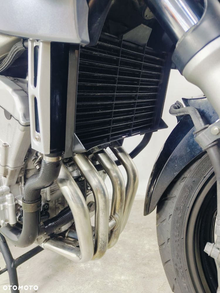 Yamaha FZS - 6