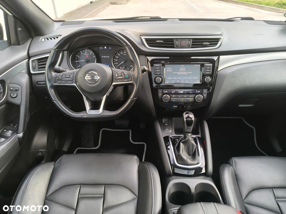 Nissan Qashqai 1.3 DIG-T Tekna DCT - 12