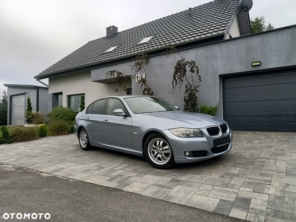 BMW Seria 3 318i