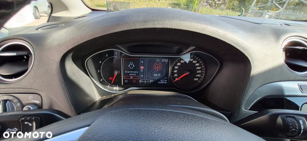 Ford S-Max 2.0 TDCi DPF Ambiente - 19