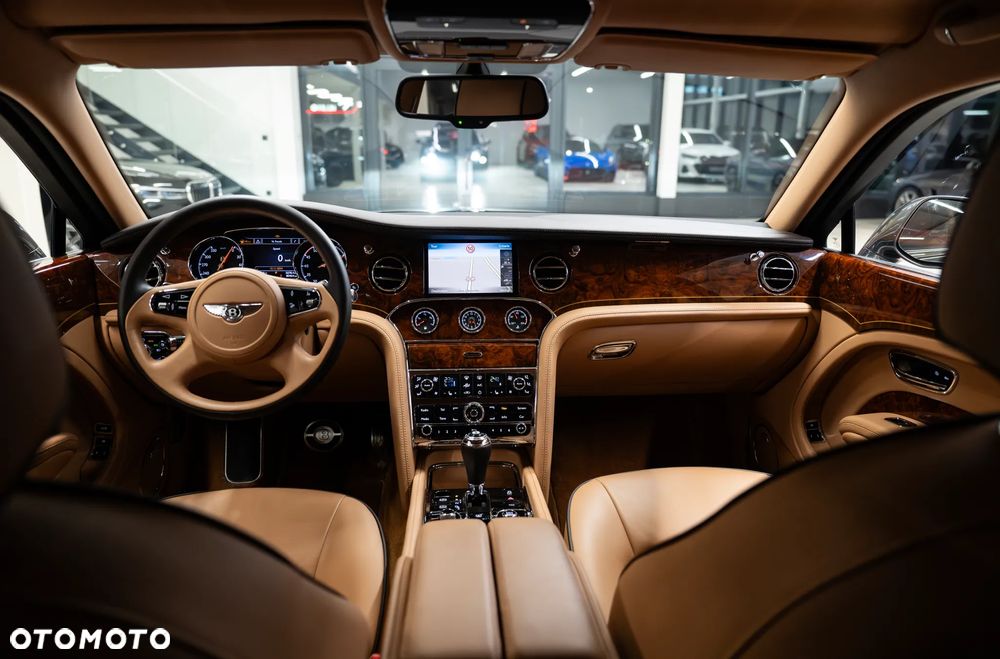 Bentley Mulsanne - 24