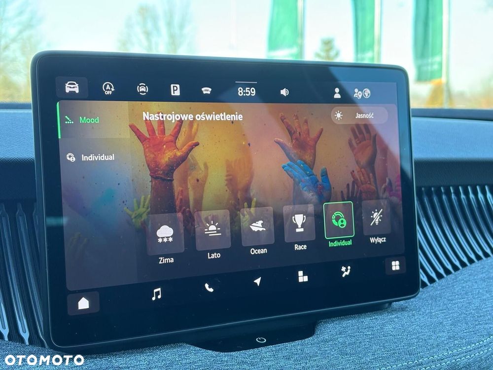 Skoda Superb 2.0 TDI SCR Selection DSG - 21