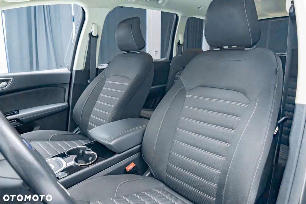 Ford Galaxy 2.5 Duratec FHEV TITANIUM - 32