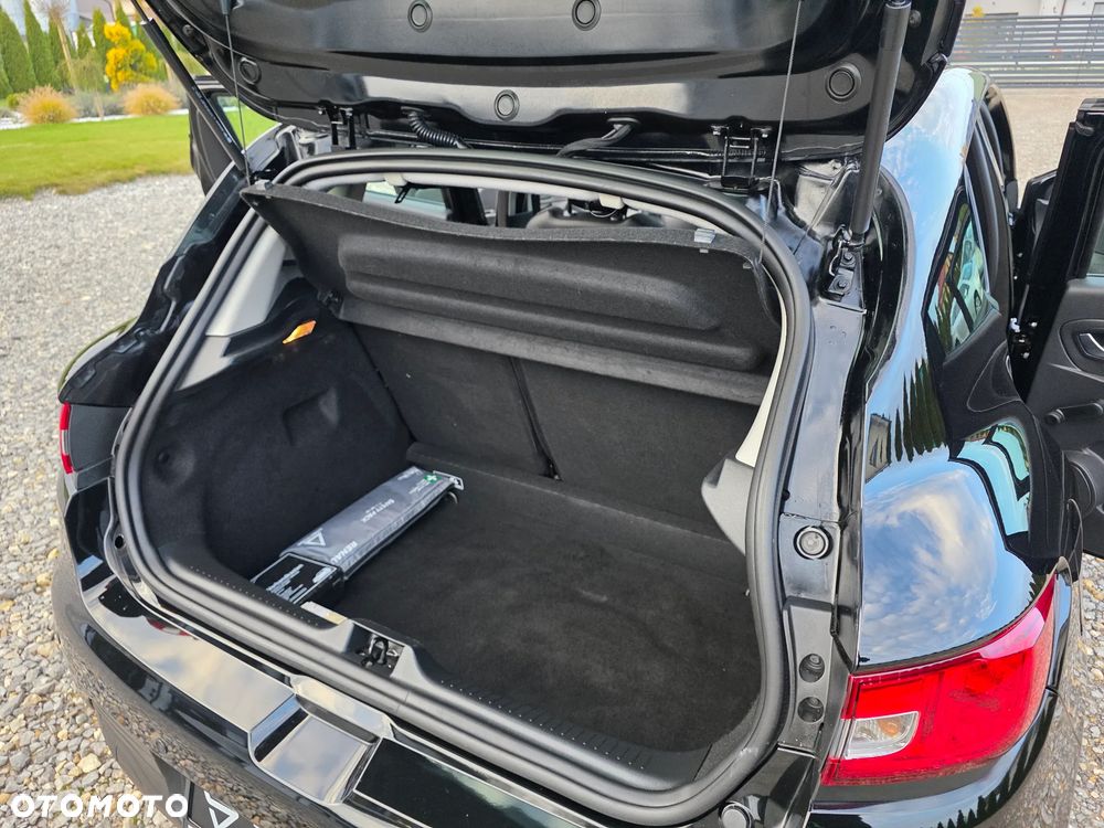 Renault Clio 1.2 16V 75 Authentique - 12