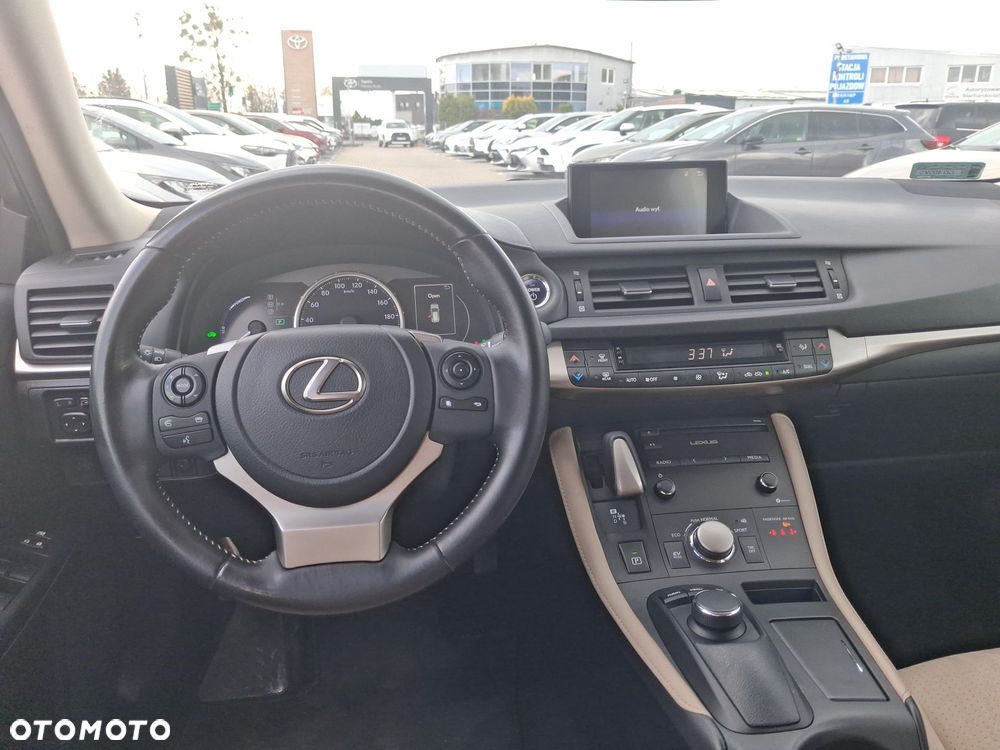 Lexus CT - 19
