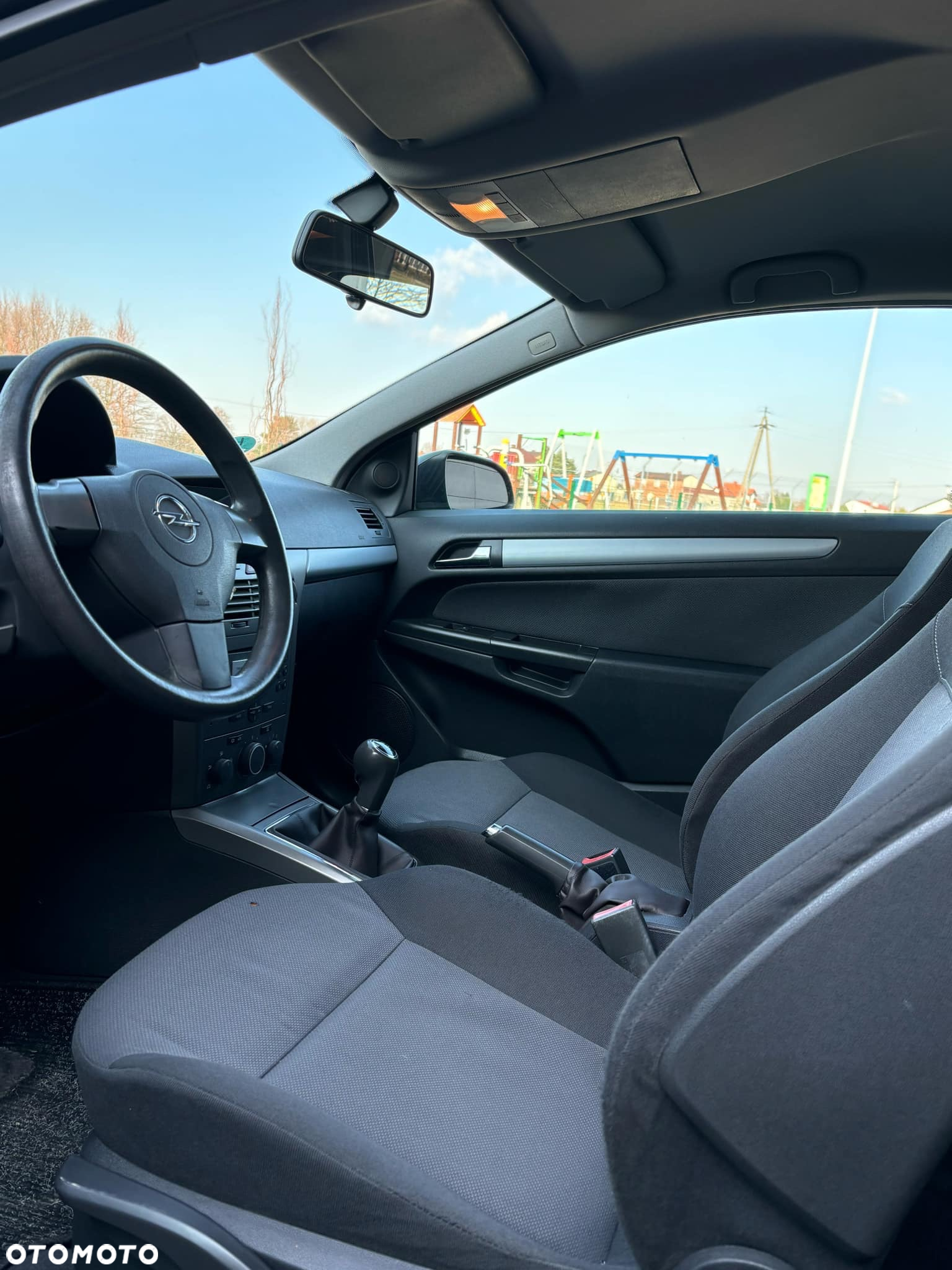Opel Astra III GTC 1.6 Sport - 6