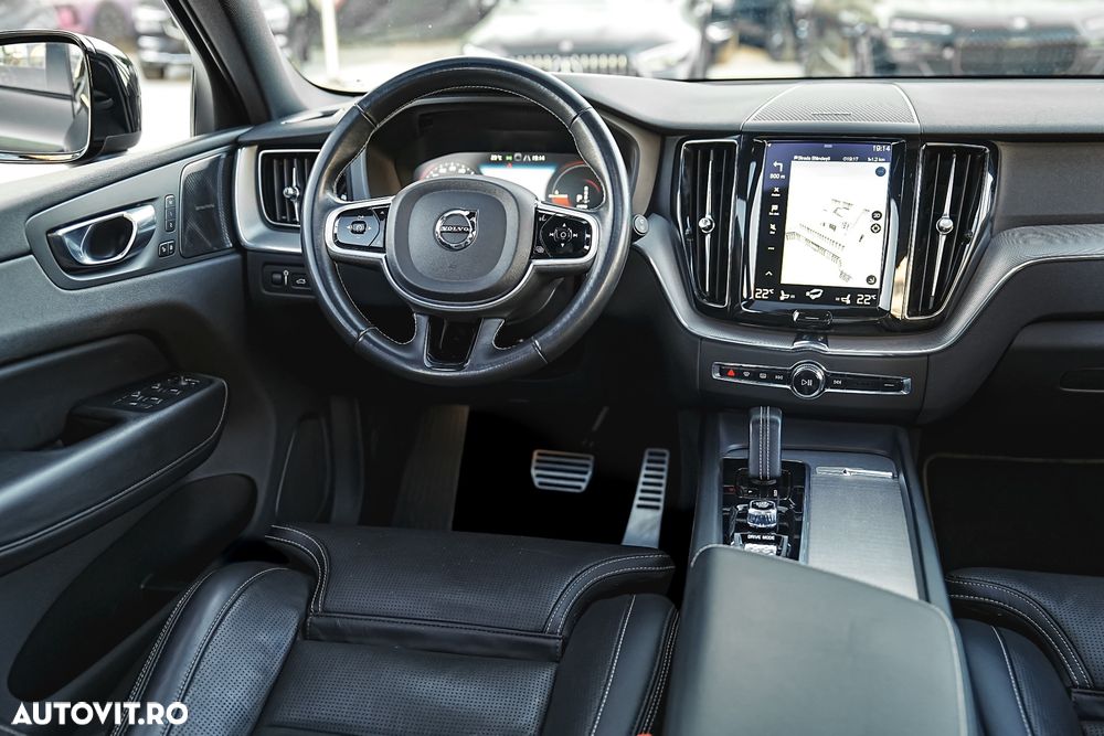 Volvo XC 60 T6 AWD Recharge Geartronic RDesign - 14
