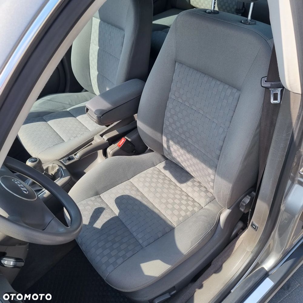 Audi A6 Avant 1.8T - 10