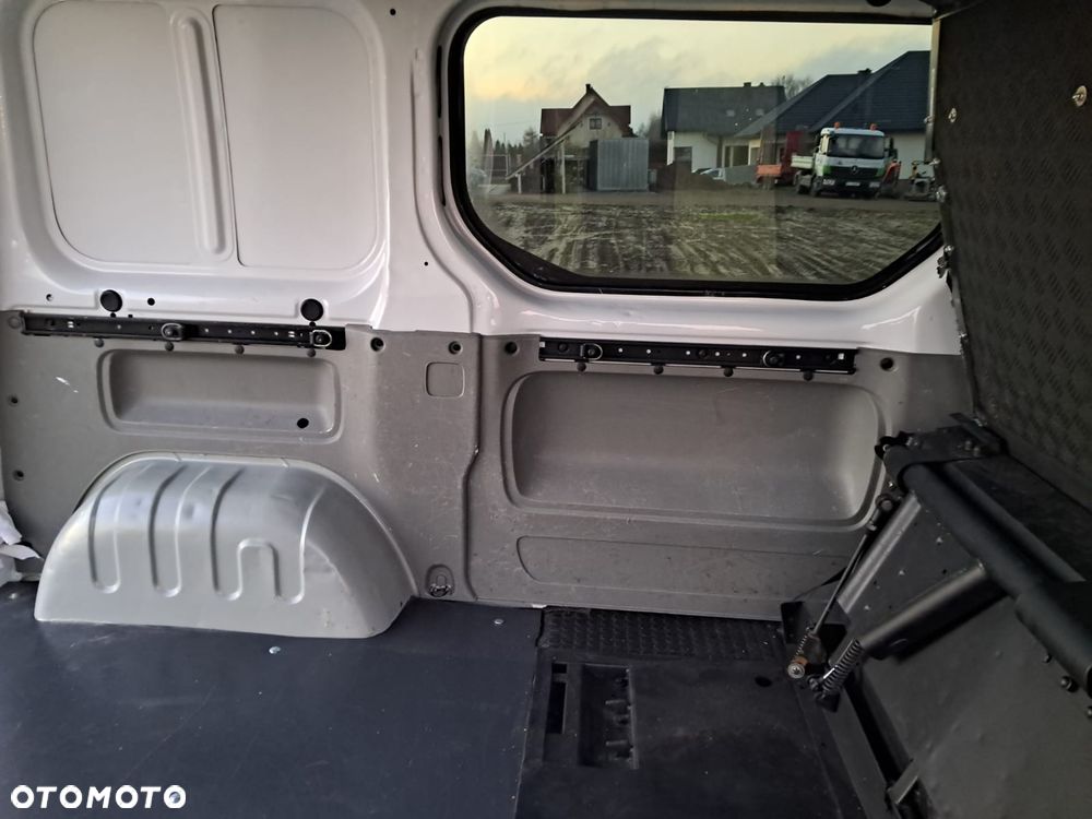 Nissan Primastar, vivaro, trafic - 15